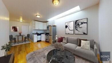 Building Photo - 401 E 78th St