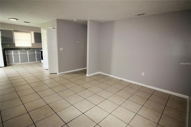 Building Photo - 9418 N 50th St