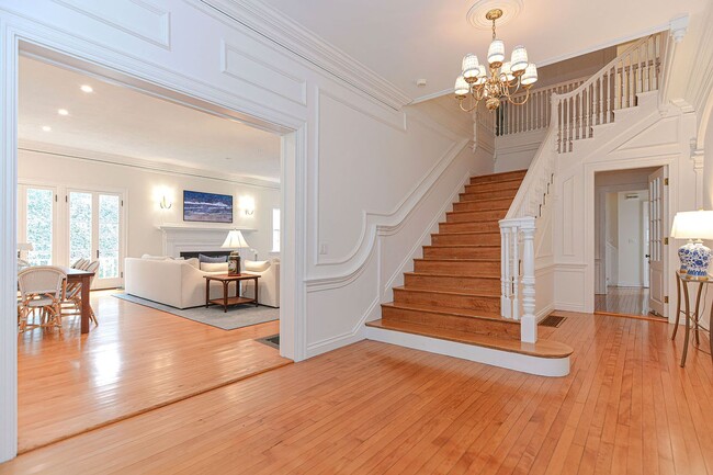 Building Photo - Winter Rental In Manchester-by-the-Sea