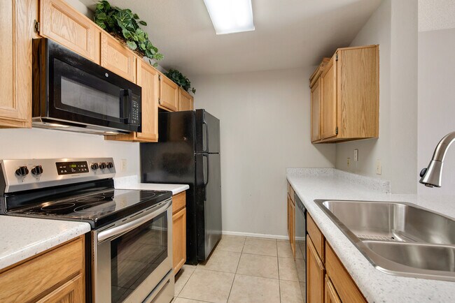 Building Photo - 4114 E UNION HILLS Dr
