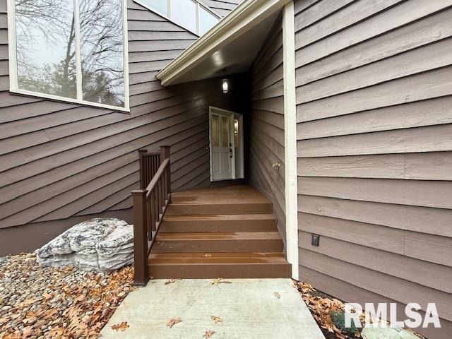 Building Photo - 16429 N Hawthorne Ln