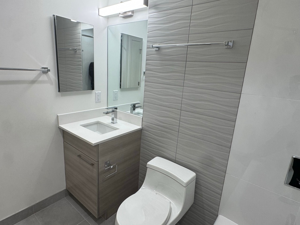 Building Photo - 1065 Commonwealth Ave