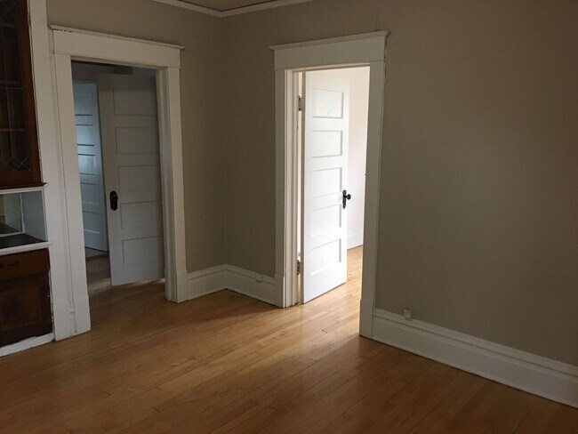 Building Photo - Castle Building