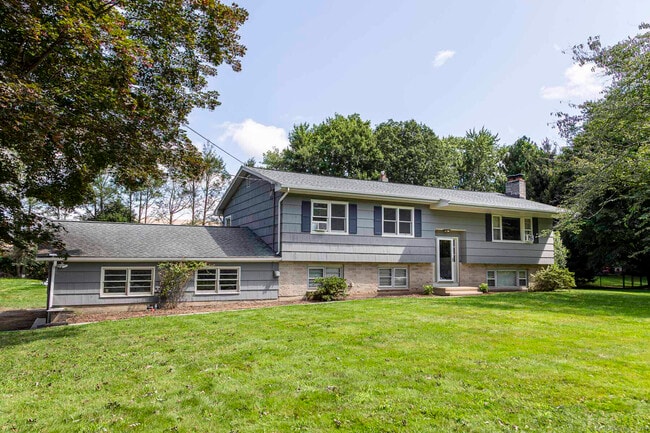 Building Photo - 73 Paschal Dr