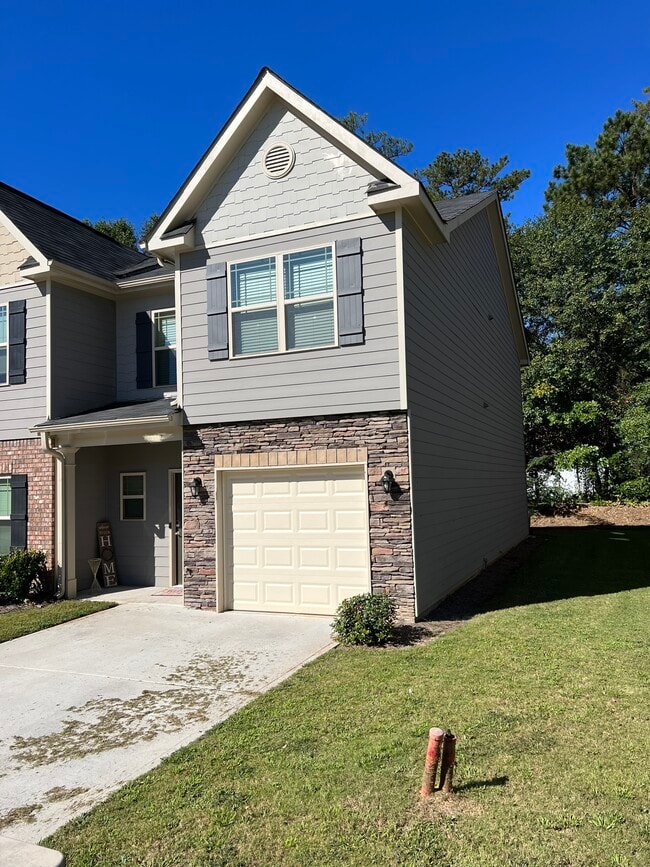 Building Photo - 5359 Creekview Way