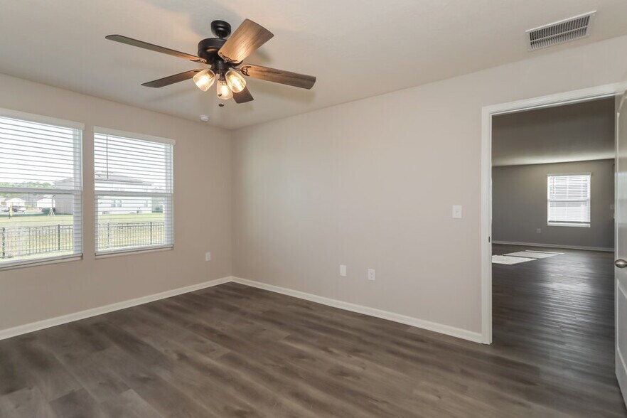 Building Photo - 2411 Cold Stream Ln