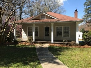 Building Photo - Adorable Two Bedroom Home In Plaza Midwood!
