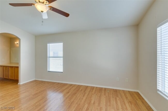 Building Photo - 6473 Stone Dry Ave
