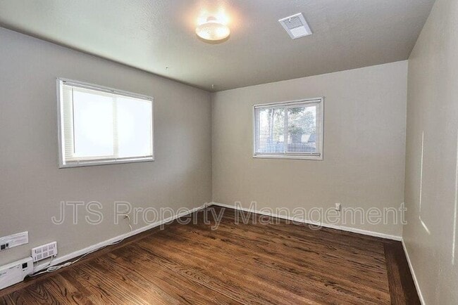 Building Photo - 1817 Vesta Way