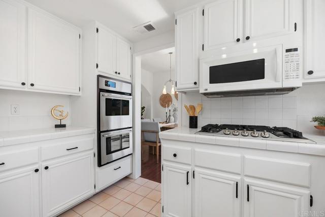 Building Photo - 1922 Sunlight Ct