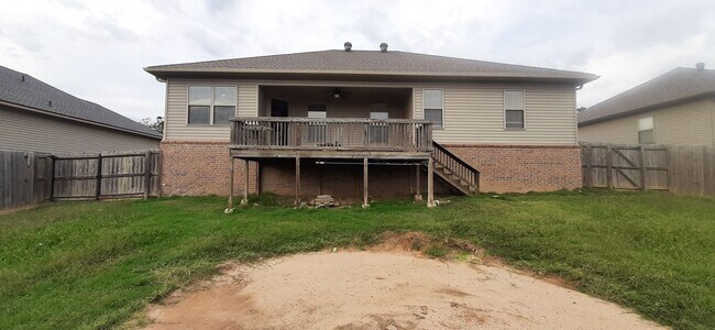 Building Photo - 327 Austin Creek Dr