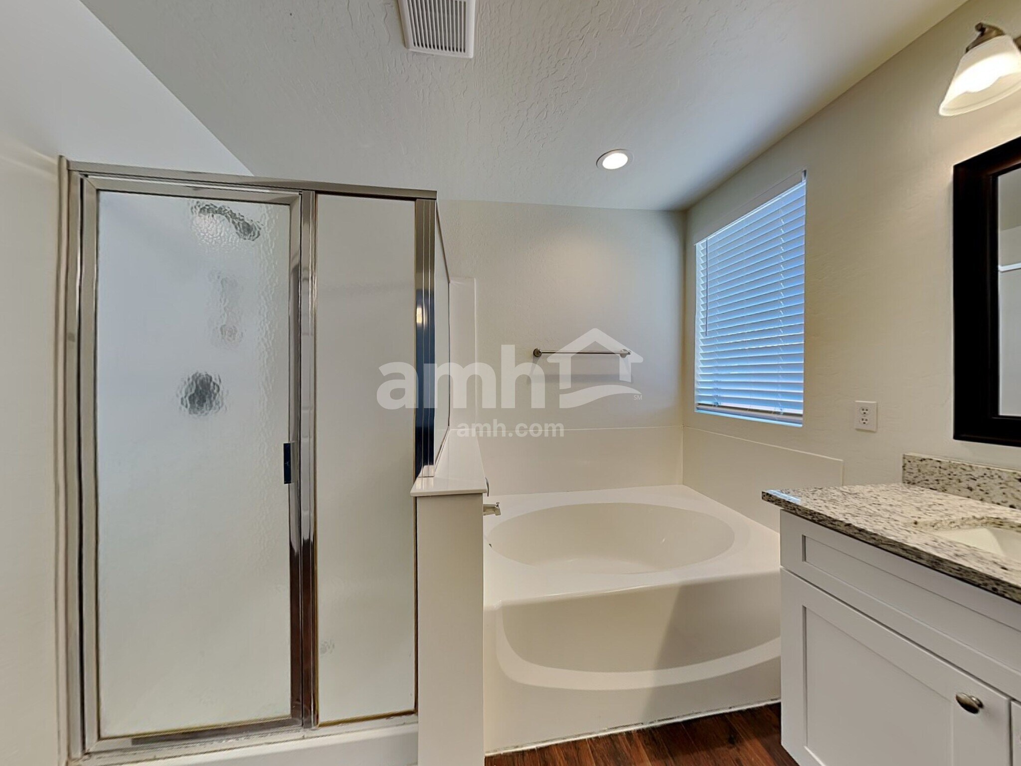 Building Photo - 5230 W Ian Dr