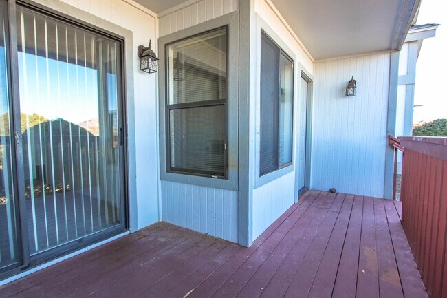 Building Photo - Montana Terrace Condo