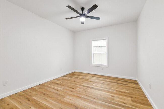 Building Photo - 7486 Stanwick Dr