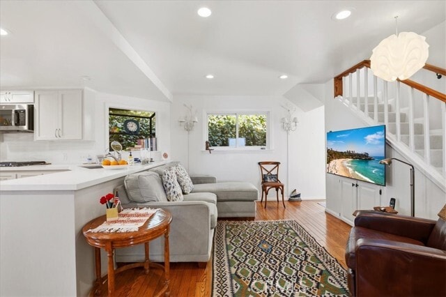 Building Photo - 27 N Vista De Catalina