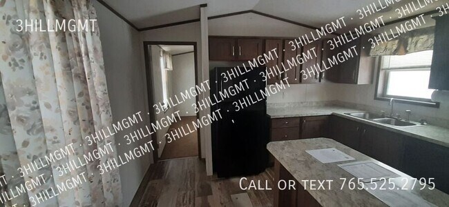 Building Photo - 13088 Crestview Ave