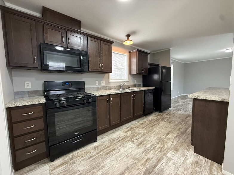 Building Photo - 11827 Cascade Cir