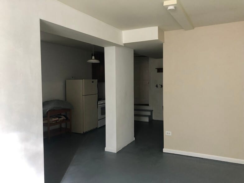Building Photo - 2211 N Campbell Ave