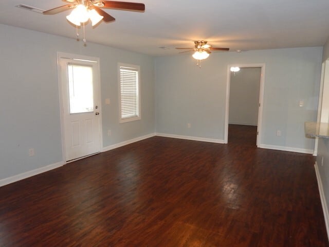 Building Photo - 104 Leah Dr