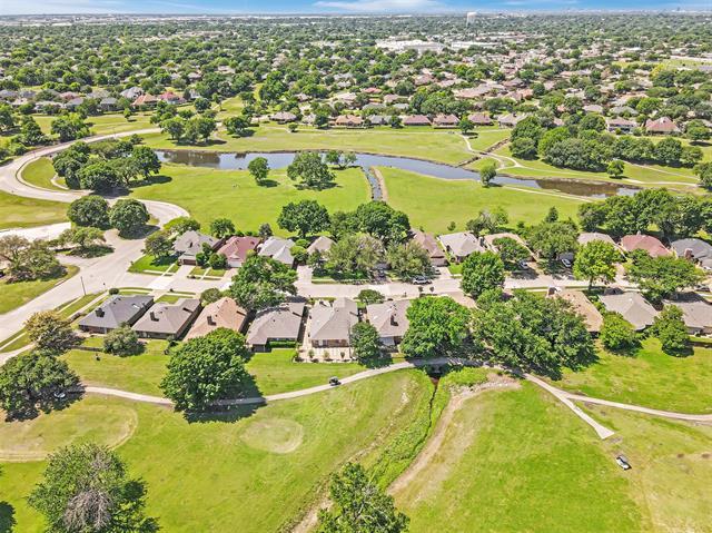 Building Photo - 2718 Laurel Oaks Dr