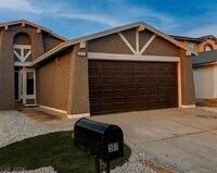 Building Photo - 517 Crony Ave