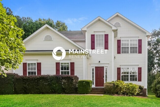 Primary Photo - 4 Bedroom Pet-Friendly Home in Huntersvill...