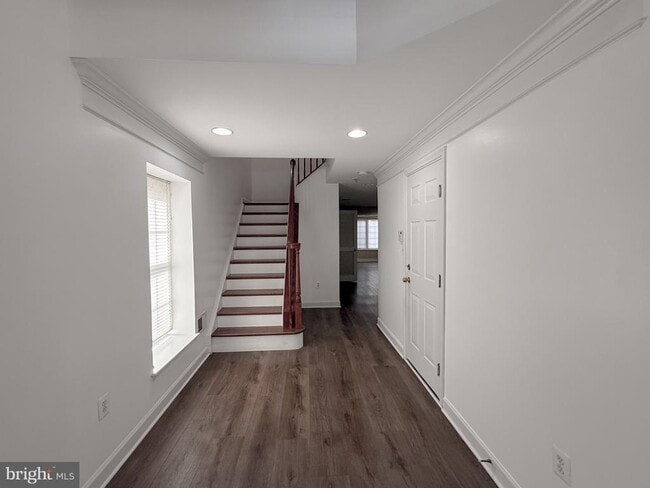 Building Photo - 4228 Lower Park Dr