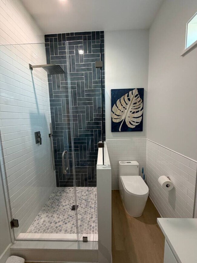 Building Photo - 867 Bowers Ln