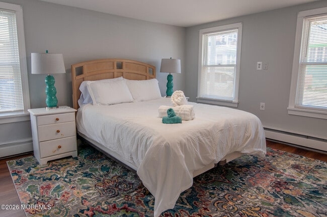 Building Photo - 124 N Cambridge Ave