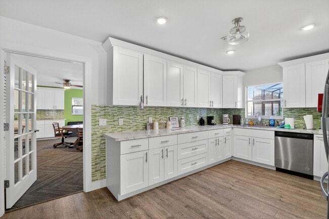 Building Photo - 1208 Lee St