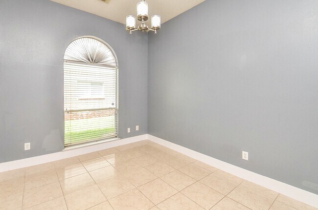 Building Photo - 16307 Scotch Hollow Ln
