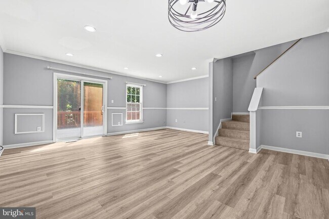 Building Photo - 4217 Kenton Cir
