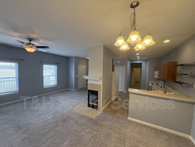 Building Photo - 13415 White Granite Dr