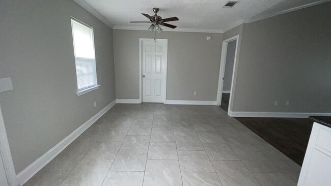 Building Photo - 1019 Barley Dr