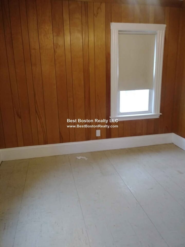 Building Photo - 72 Clinton St