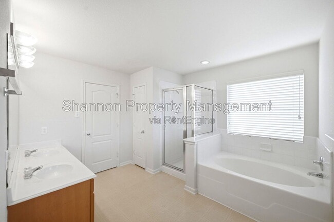 Building Photo - 3830 Misty Falls Ln