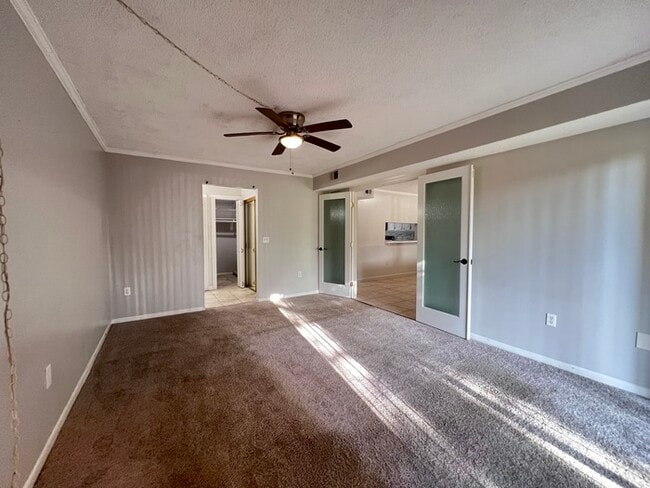 Building Photo - PRICE REDUCED!  Stylish 2 BR 2 BA Condo w/ Modern Amenities & Prime Parking!