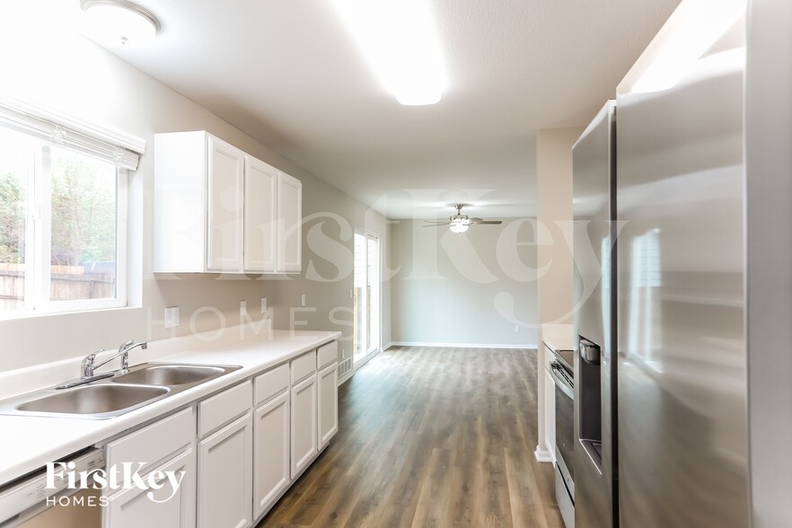 Building Photo - 7170 Allens Park Dr