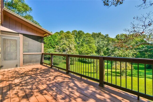 Building Photo - 935 Powderbag Creek Rd