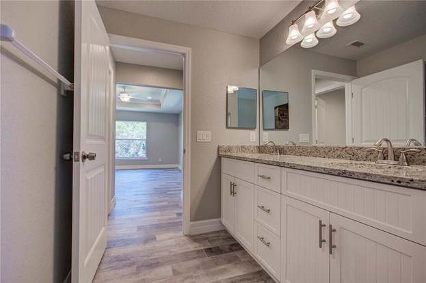Building Photo - 129 Glades Dr