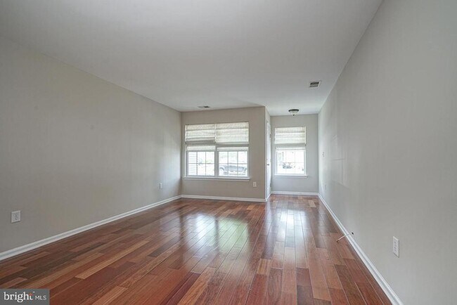 Building Photo - 79 Tattersall Dr
