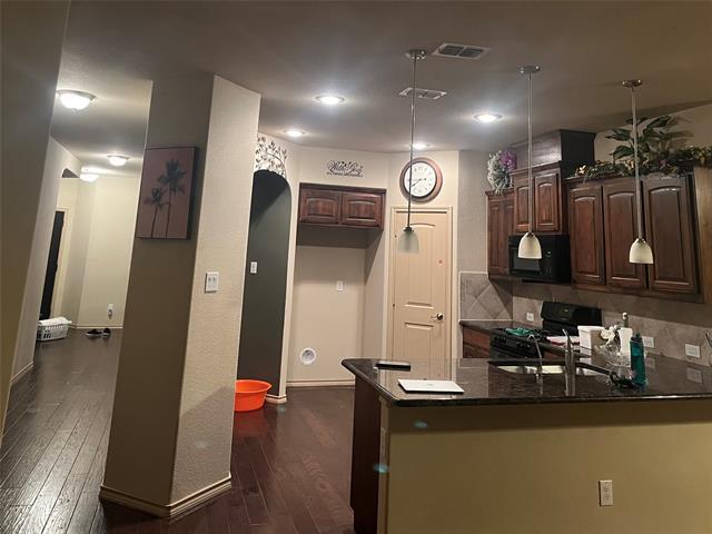 Building Photo - 1933 Velarde Rd