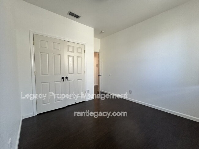 Building Photo - 300 Dedham Ct