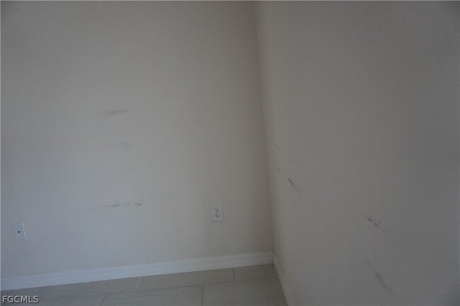 Building Photo - 4351 Country Club Blvd