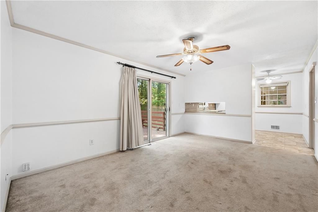 Building Photo - 4531 S Roberts Dr