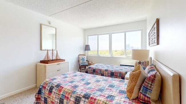 Building Photo - 4500 W Brigantine Ave