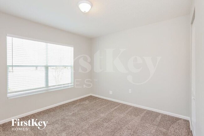 Building Photo - 12418 Glimmer Wy
