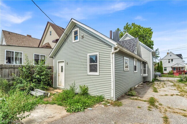 Building Photo - 3735 Marvin Ave