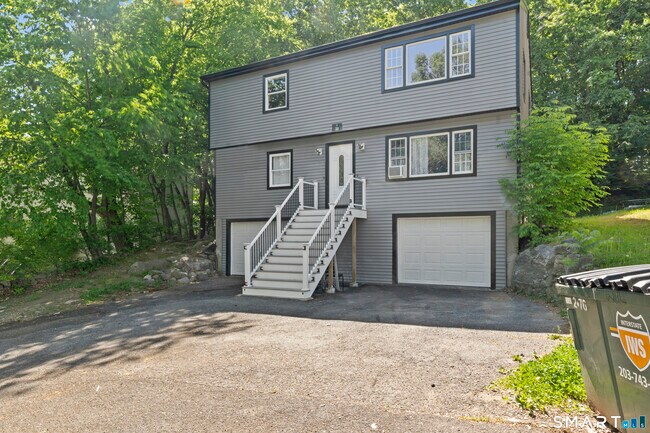 Building Photo - 22 Irving Pl