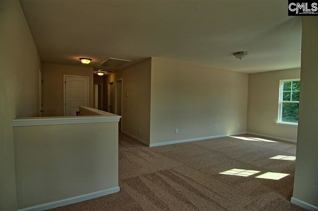 Building Photo - 1192 Portrait Hill Dr